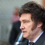 PF encontra no celular de Bolsonaro pedido de asilo a Milei